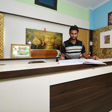 Oyo 4409 Hotel Chaitanya Inn Varanasi Luaran gambar