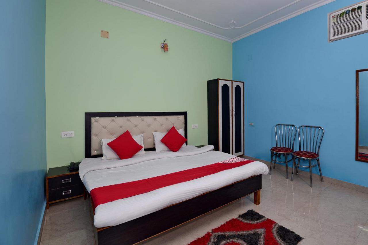 Oyo 4409 Hotel Chaitanya Inn Varanasi Luaran gambar