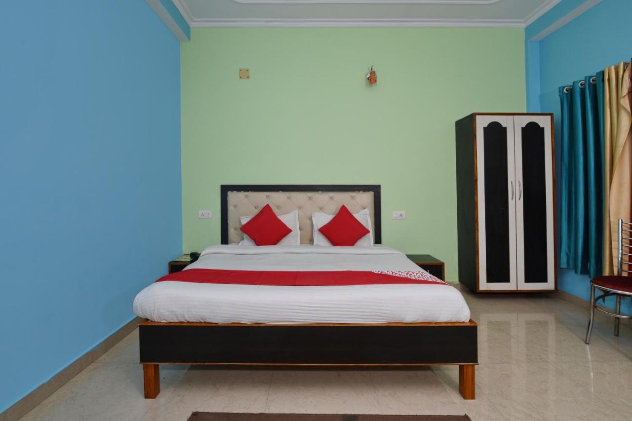 Oyo 4409 Hotel Chaitanya Inn Varanasi Luaran gambar