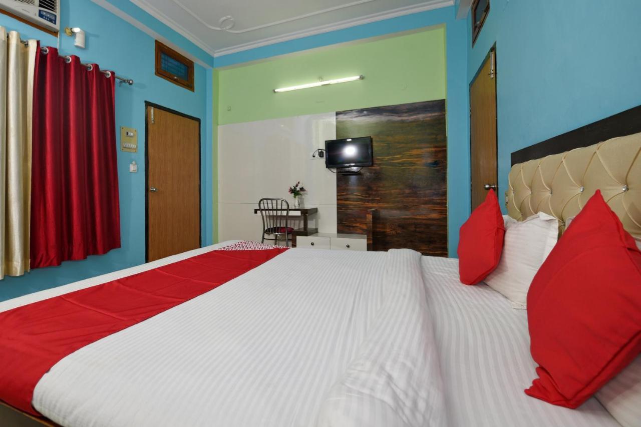 Oyo 4409 Hotel Chaitanya Inn Varanasi Luaran gambar