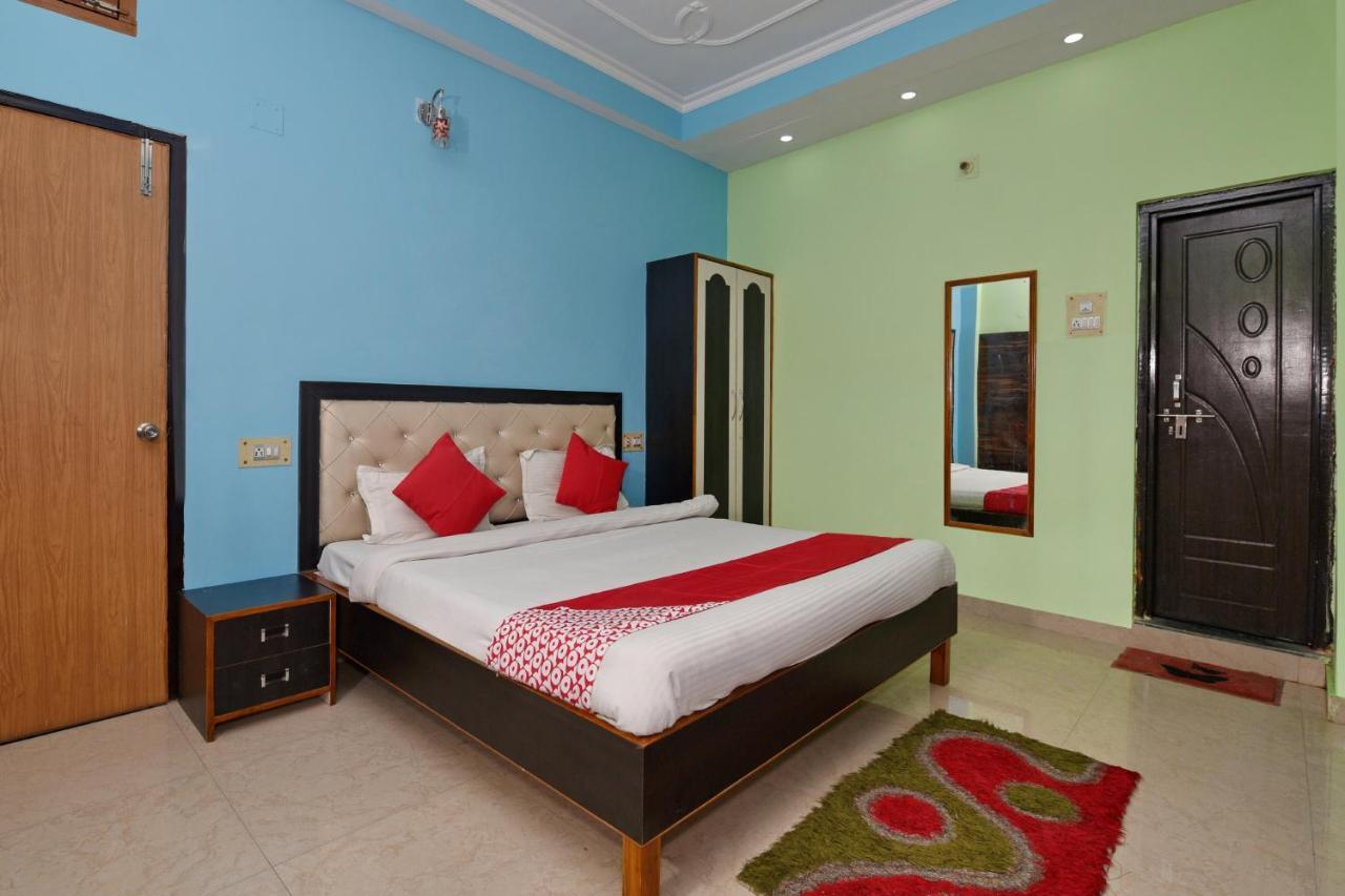 Oyo 4409 Hotel Chaitanya Inn Varanasi Luaran gambar
