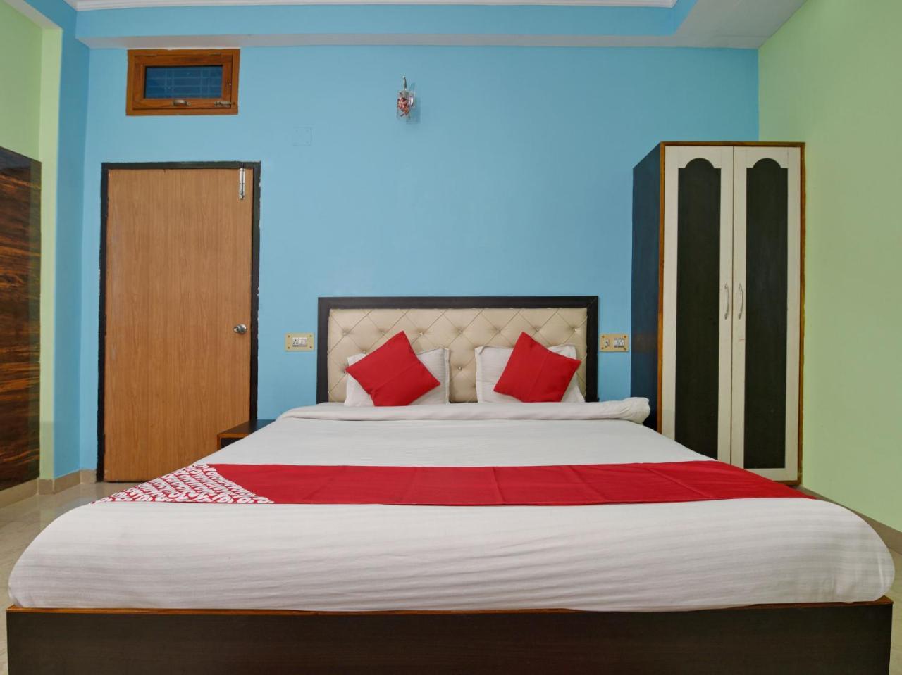 Oyo 4409 Hotel Chaitanya Inn Varanasi Luaran gambar